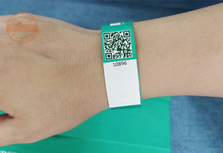 Siliocone-Wristband-C17-01 Custom Tyvek Bracelets for Events & Access