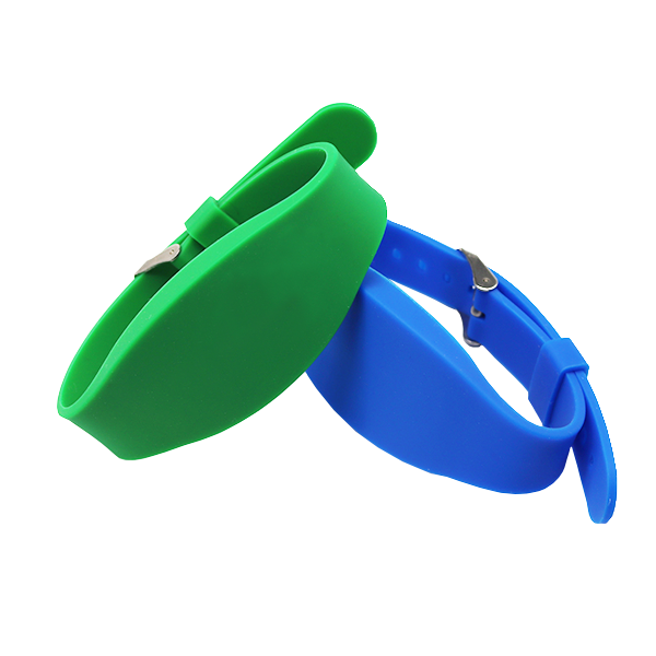 C08 Copertura per braccialetti in silicone 1